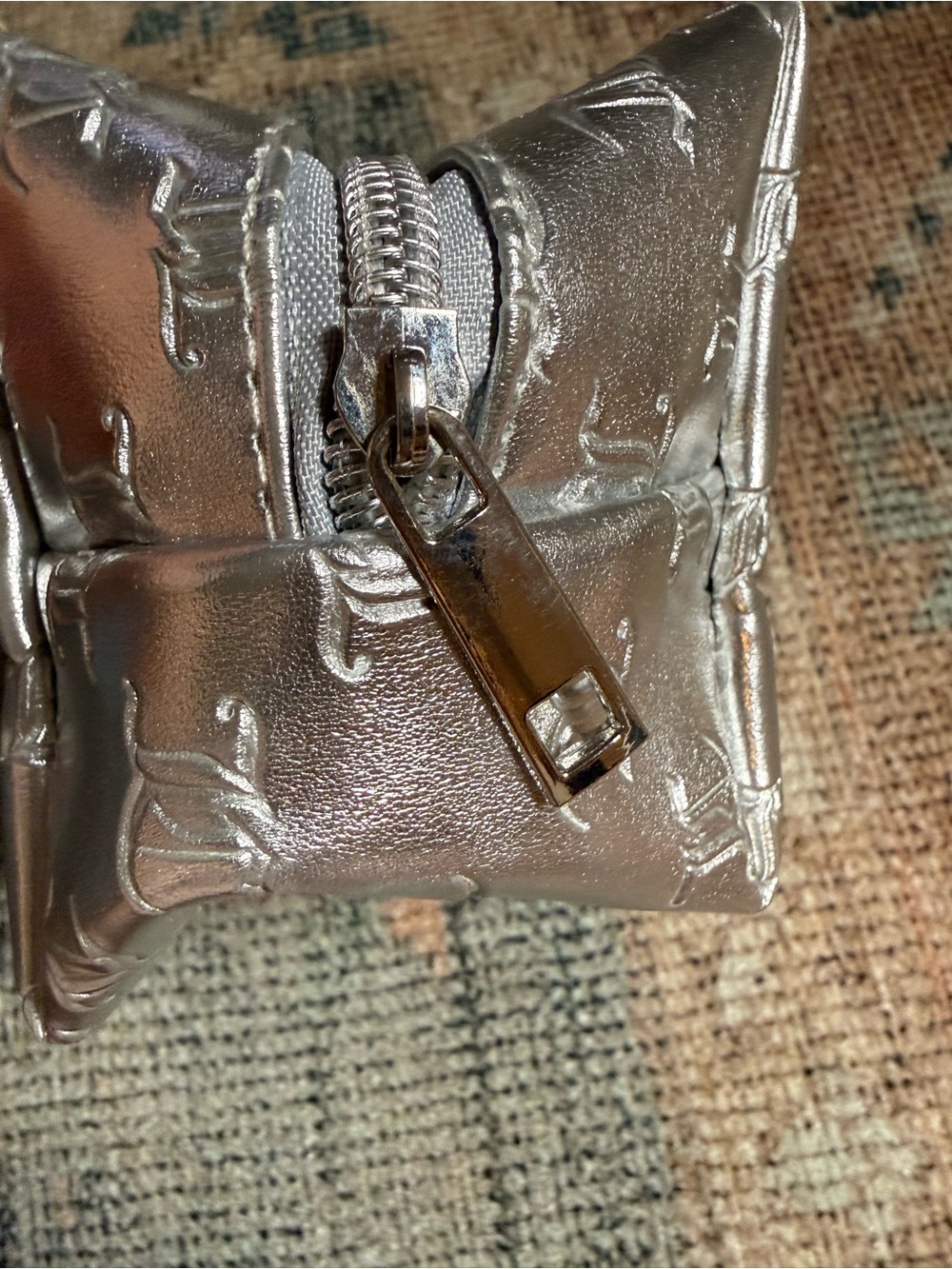 Juicy Couture Metallic Silver Embossed Makeup bag - Picture 2 of 7